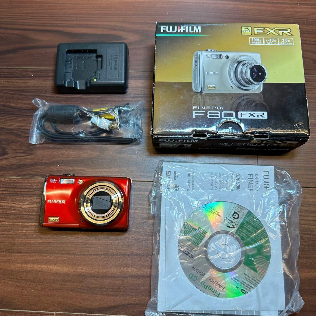 FUJIFILM FinePix F80EXR デジカメ ほぼ新品 5333