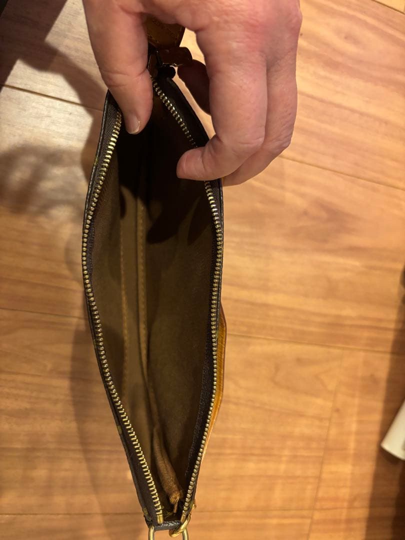 Louis Vuitton モノグラム ポーチ　レアなUSA製