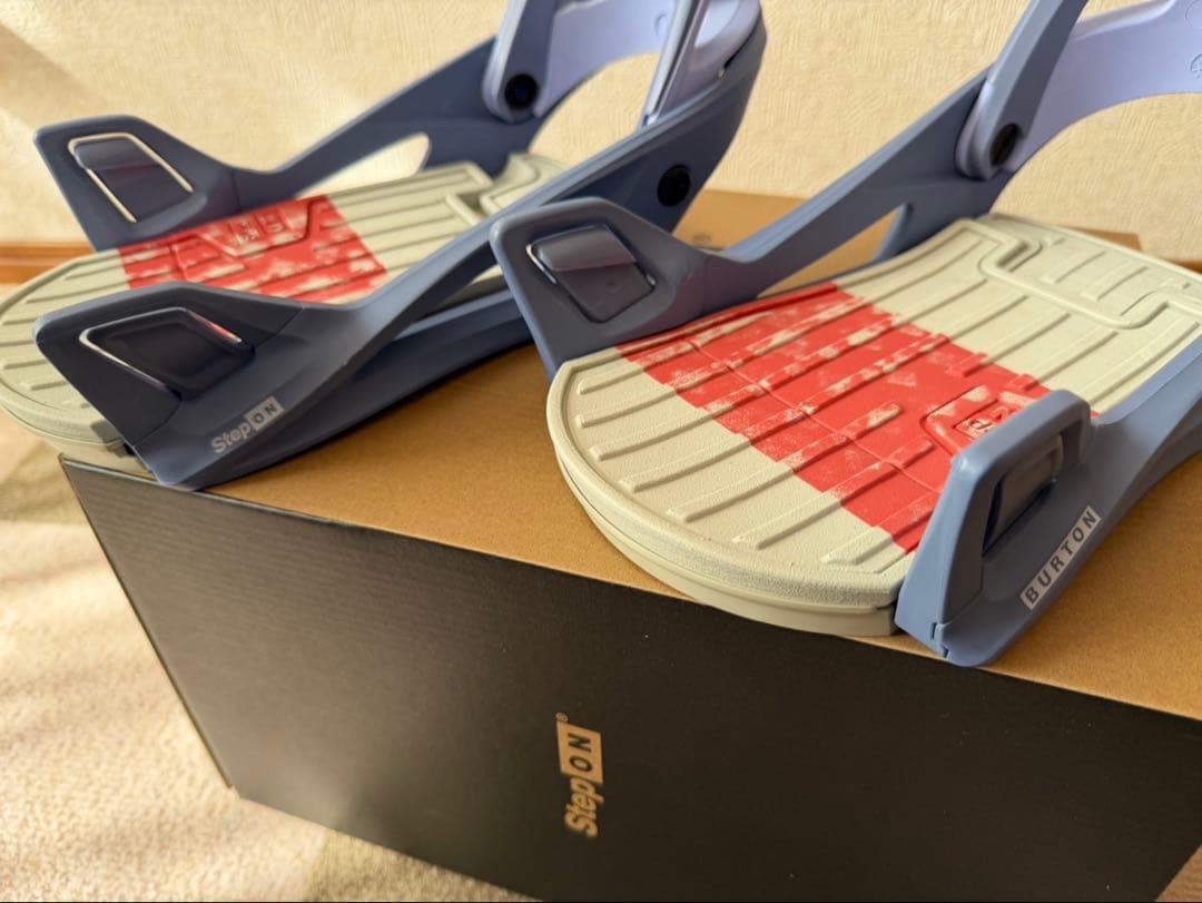 バートン ステップオン ビンディング ローバック Mサイズ
