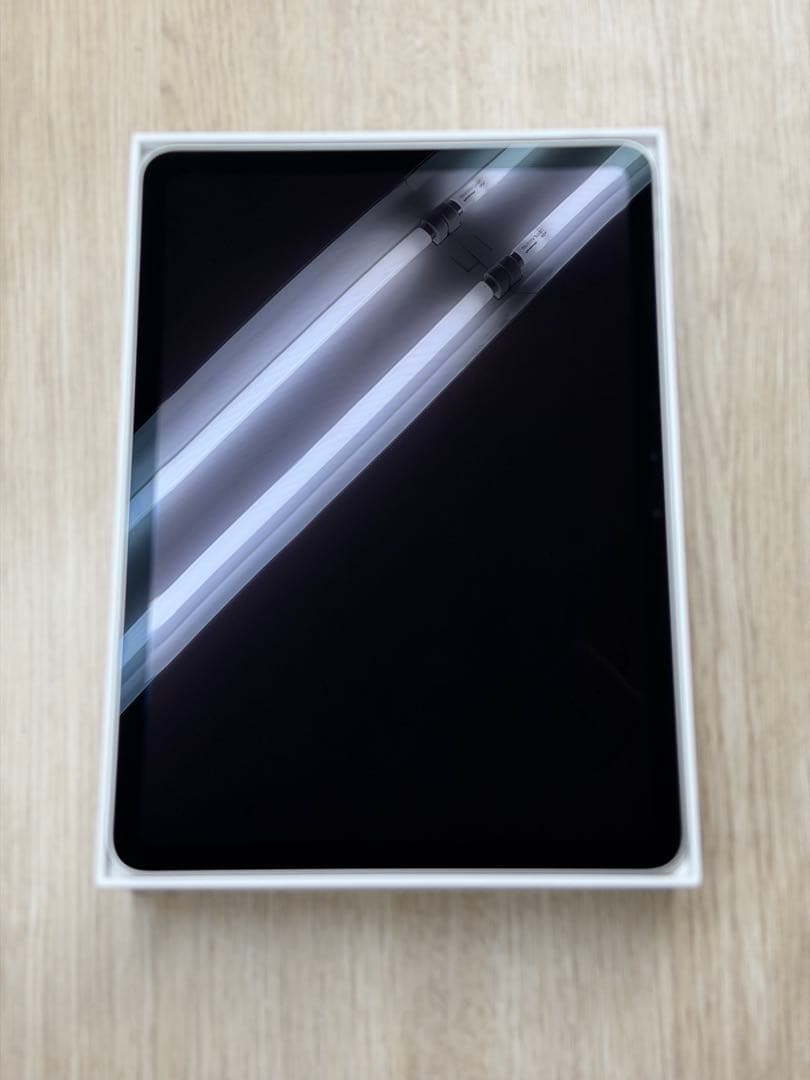 美品 iPad Air M2 128GB Wi-Fi スターライト BT100%