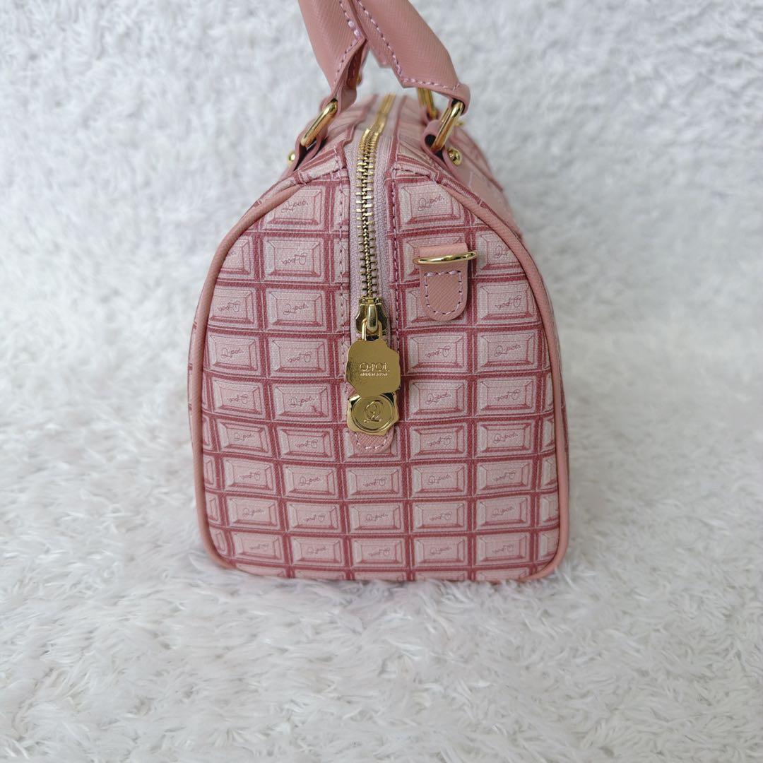 ねこ様 新品 Q-pot. ストロベリーチョコレート ミニ ボストンバッグ