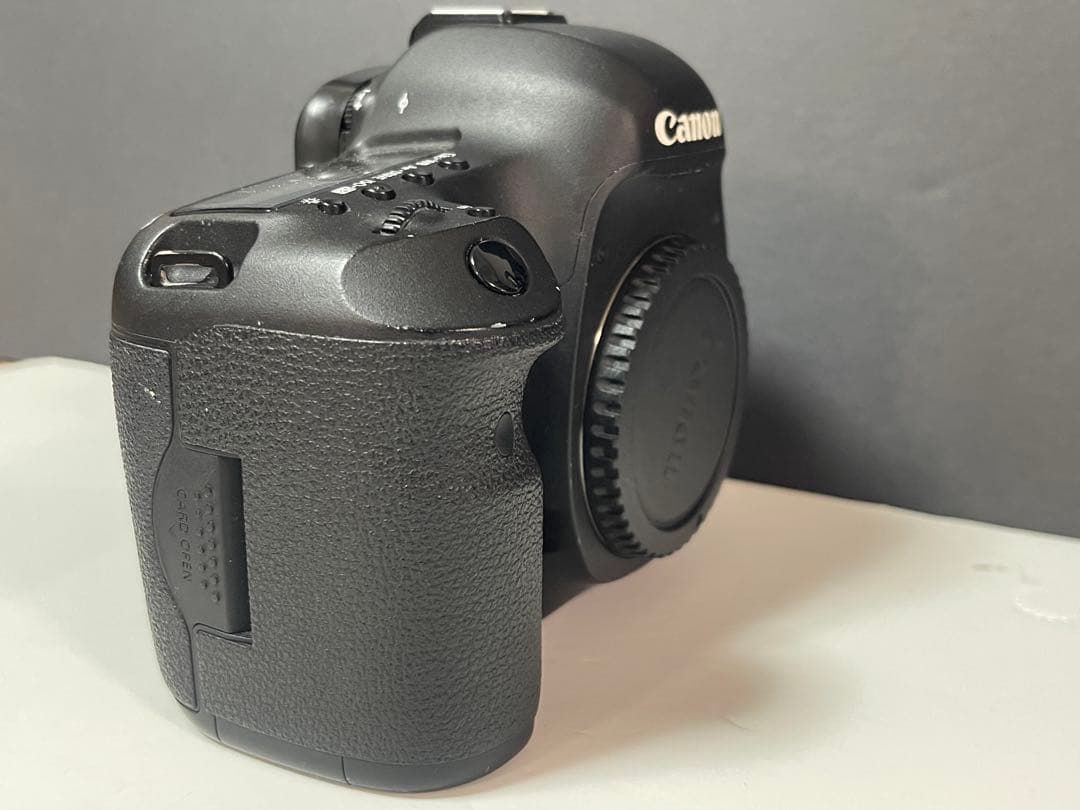 Canon EOS5D Mark IIIフルサイズ入門に最適・付属品あり・箱なし