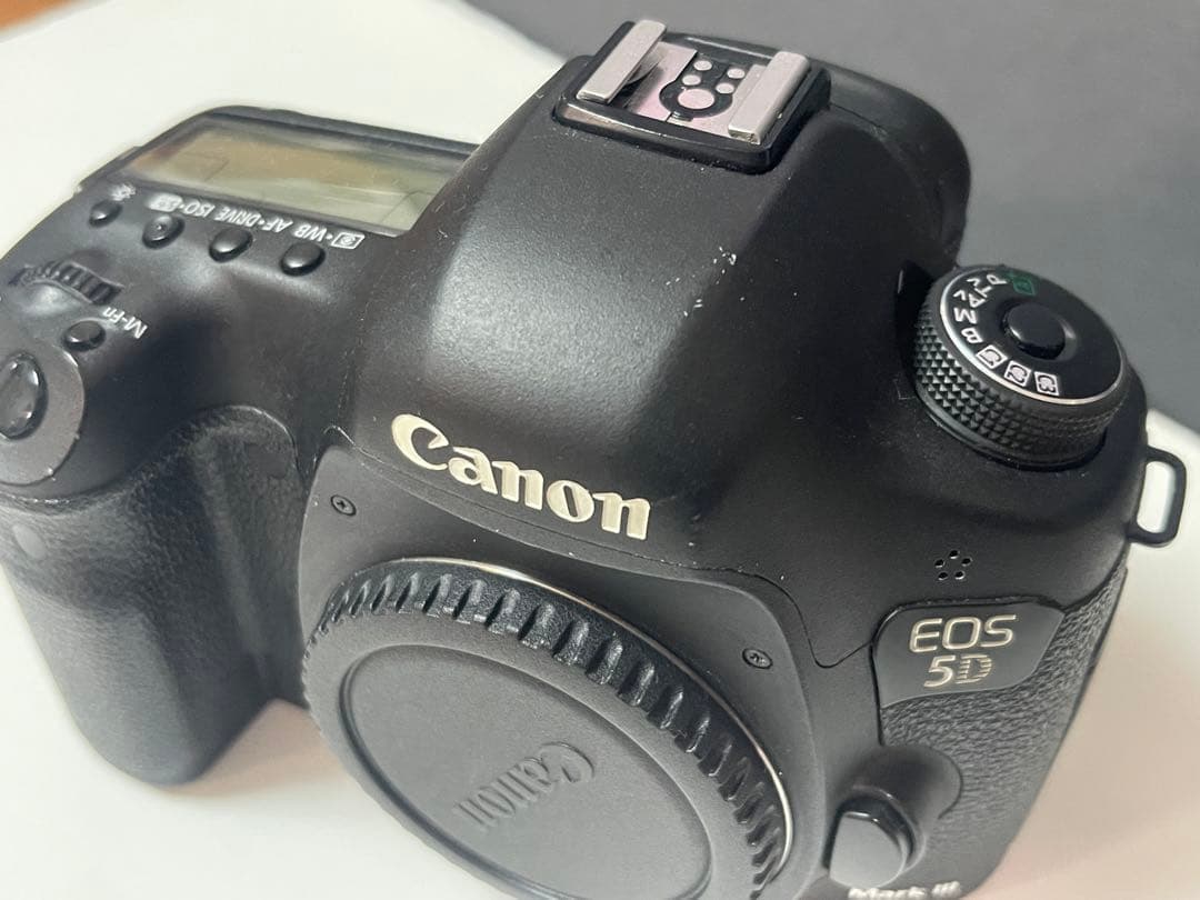 Canon EOS5D Mark IIIフルサイズ入門に最適・付属品あり・箱なし