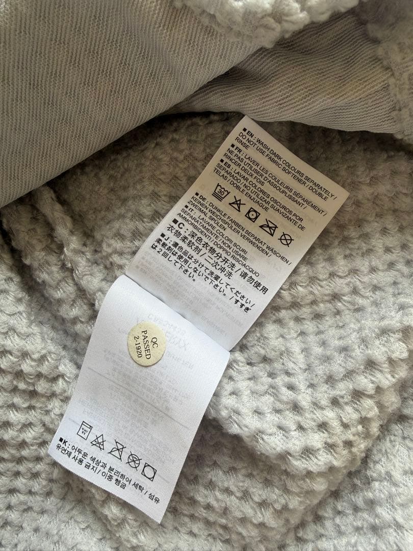 美品 アークテリクス Proton FL フーディ　Sサイズ