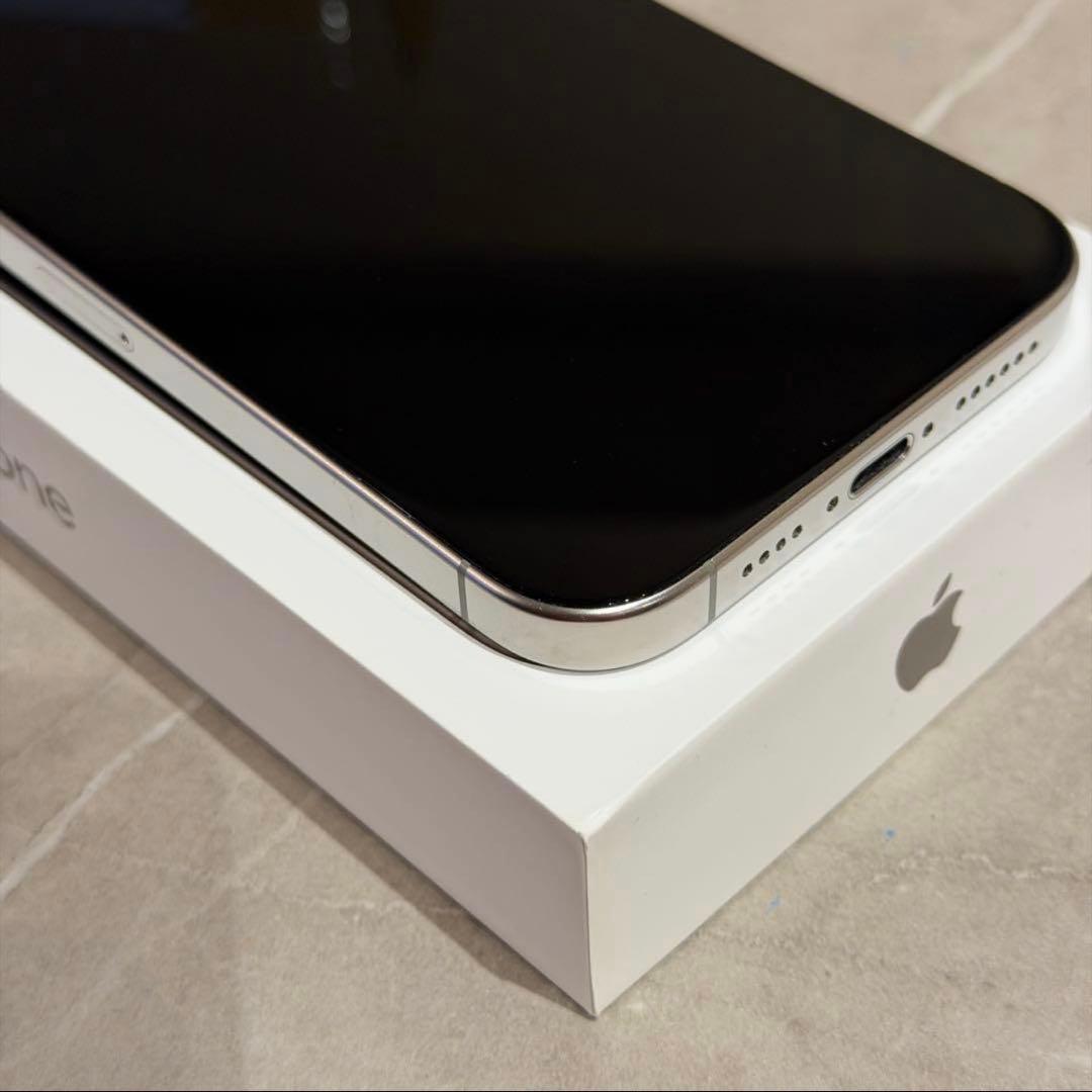 iPhone 16 ProMax 256GB ナチュラルチタニウム　SIMフリー