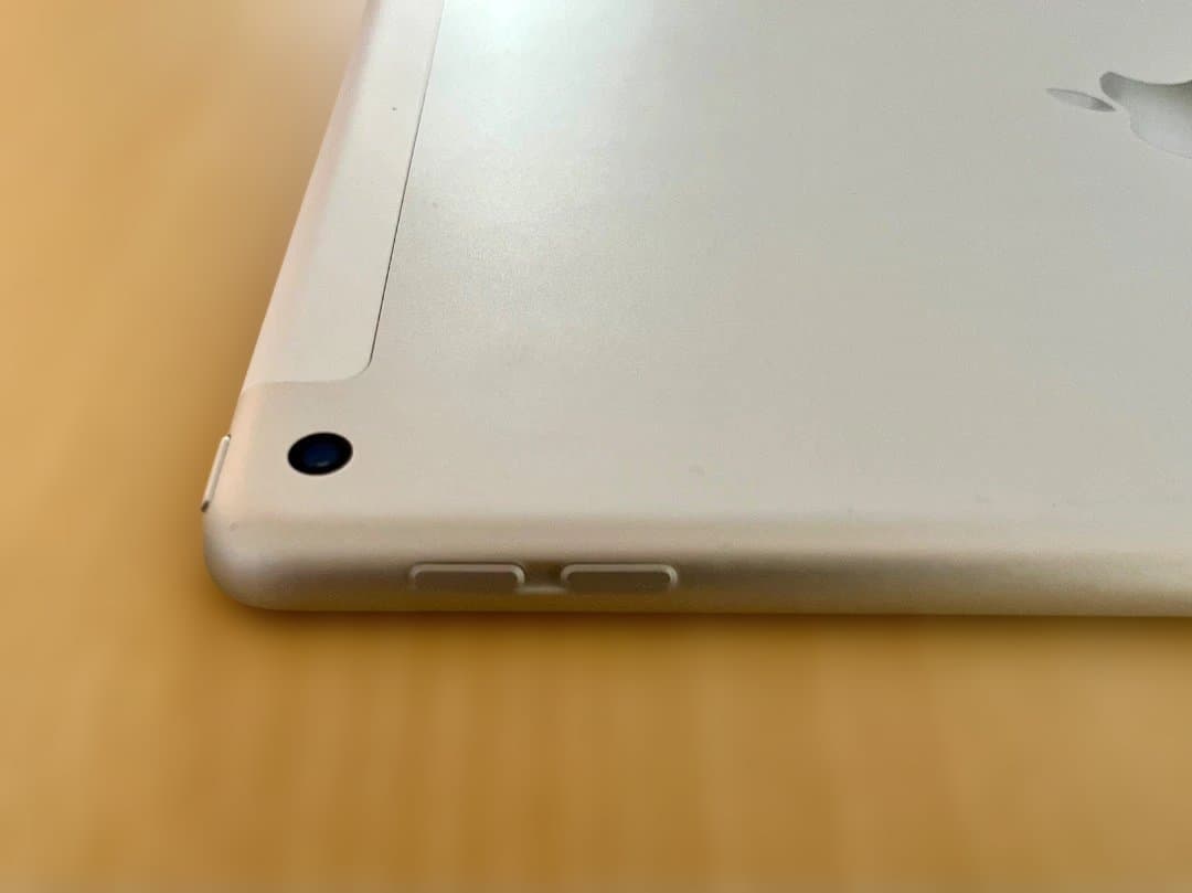 【完動品】iPad 第9世代 64GB Wi-Fi cellular 【即発送】