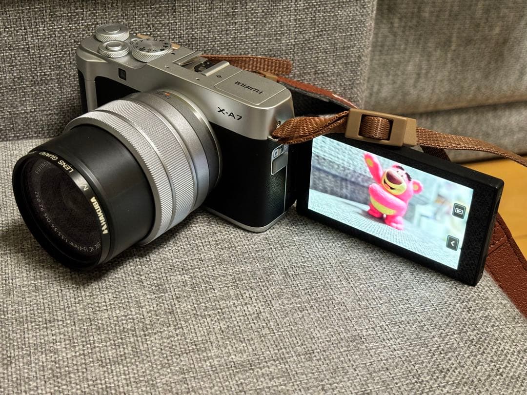 Fujifilm X-A7 ミラーレスカメラ