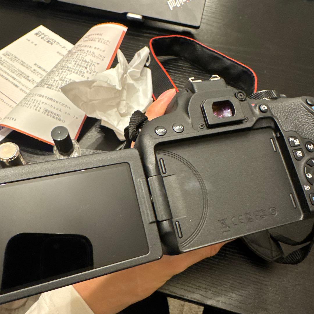 Canon EOS Kiss X7 デジタル一眼レフ + レンズ2本