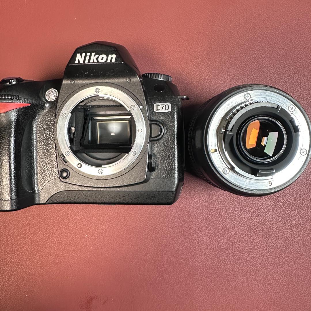 ニコン D70 デジタル一眼レフカメラ 18-70mmレンズ、CF32GB付き
