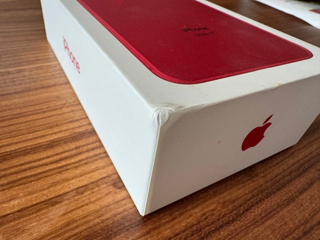 iPhone 8 Plus (RED) 64GB バッテリー80% イヤホン付