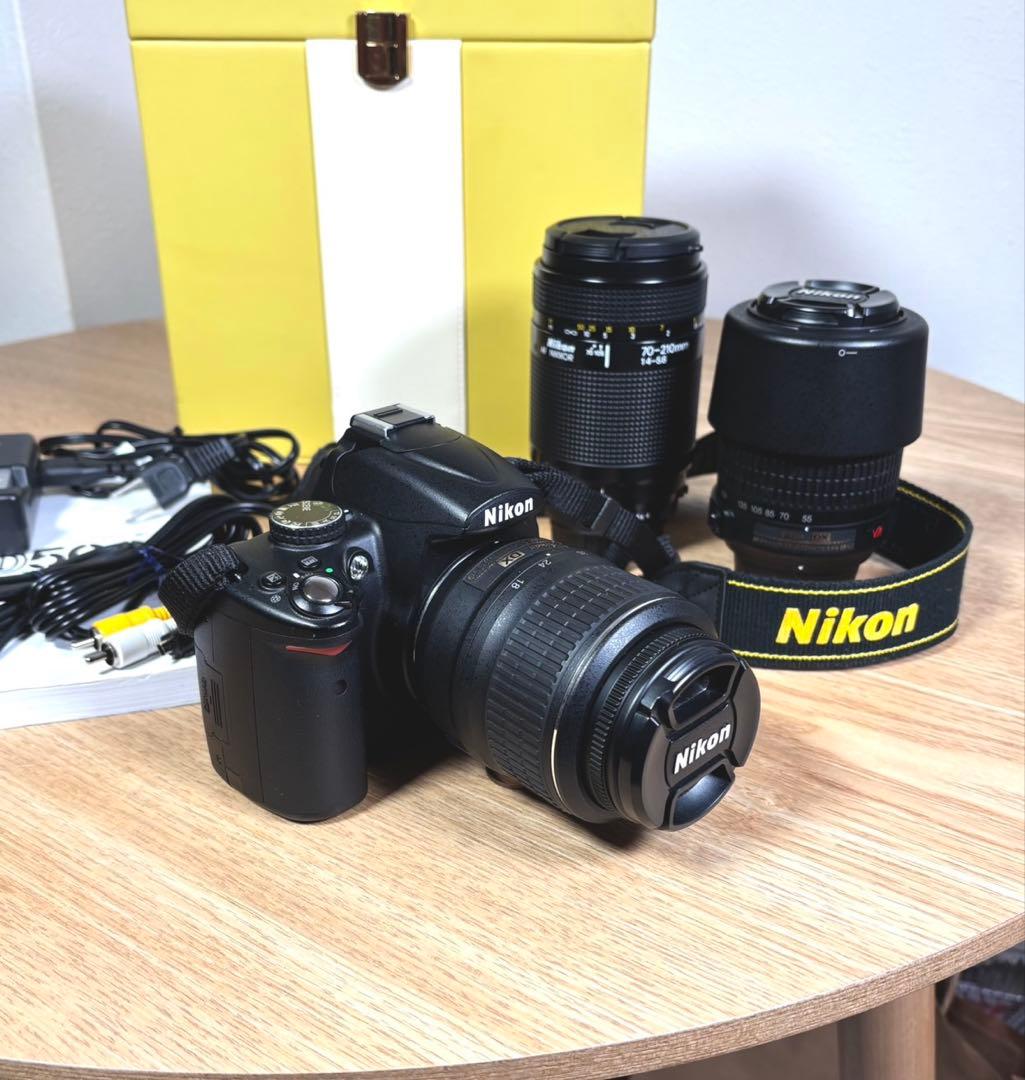 Nikon D5000 デジタル一眼レフカメラ　レンズ3本