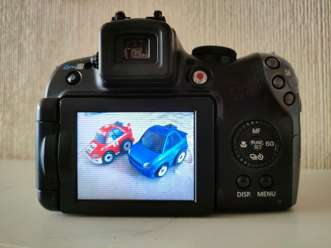 Canon PowerShot SX10 IS 本体