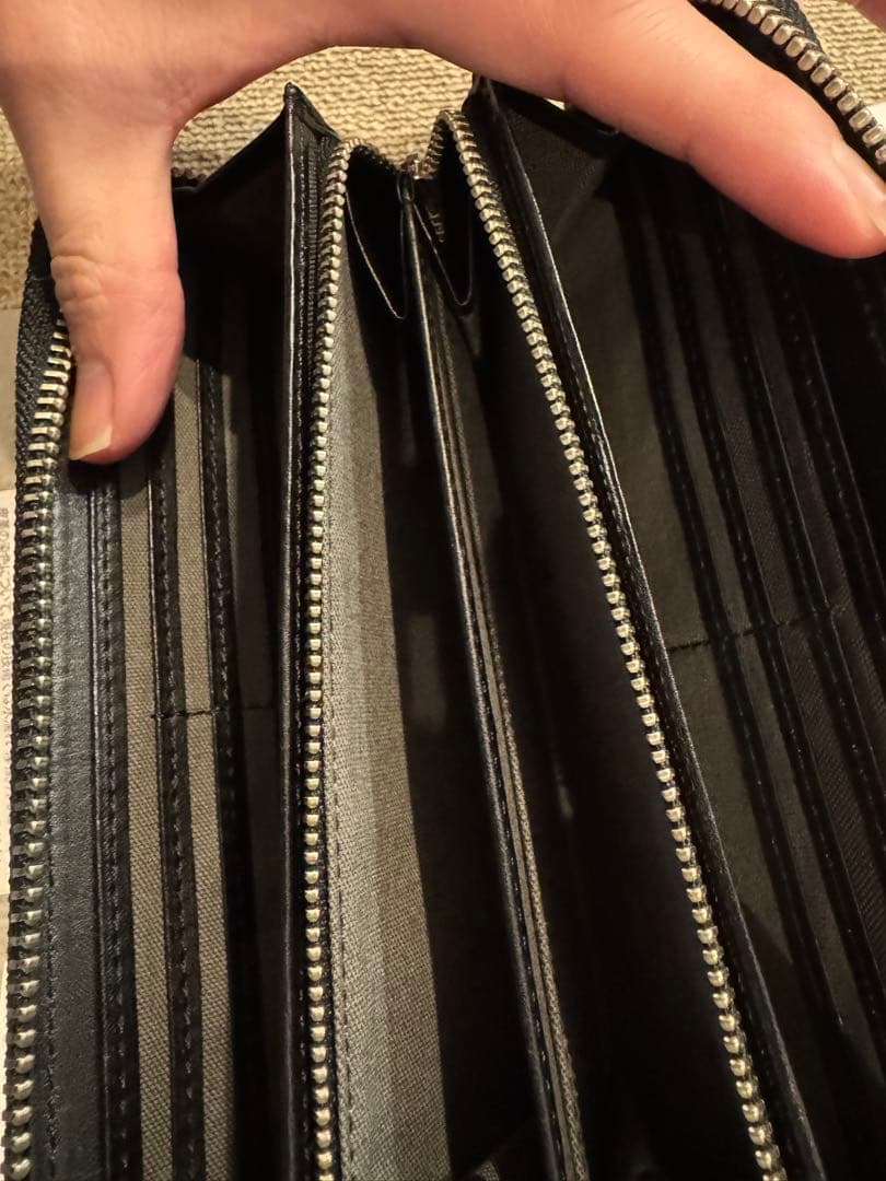 VivianneWestwood長財布