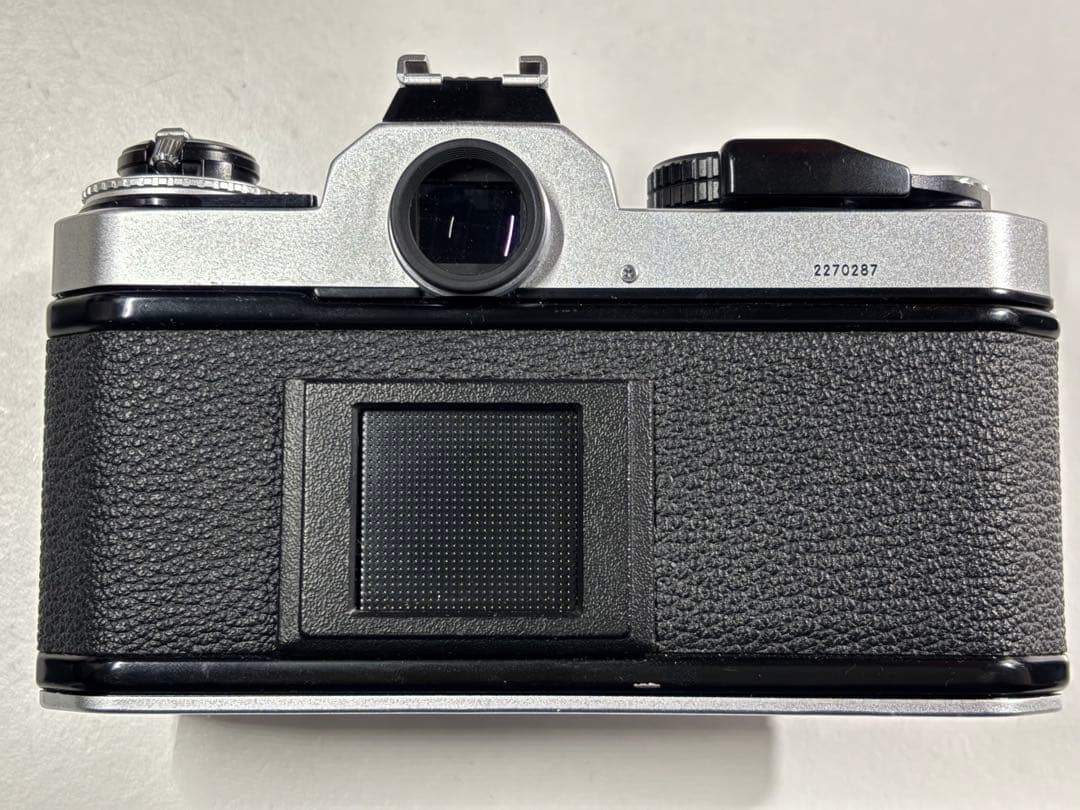 Nikon FE2 シルバー NIKKOR 50mm 1:1.8 レンズ セット