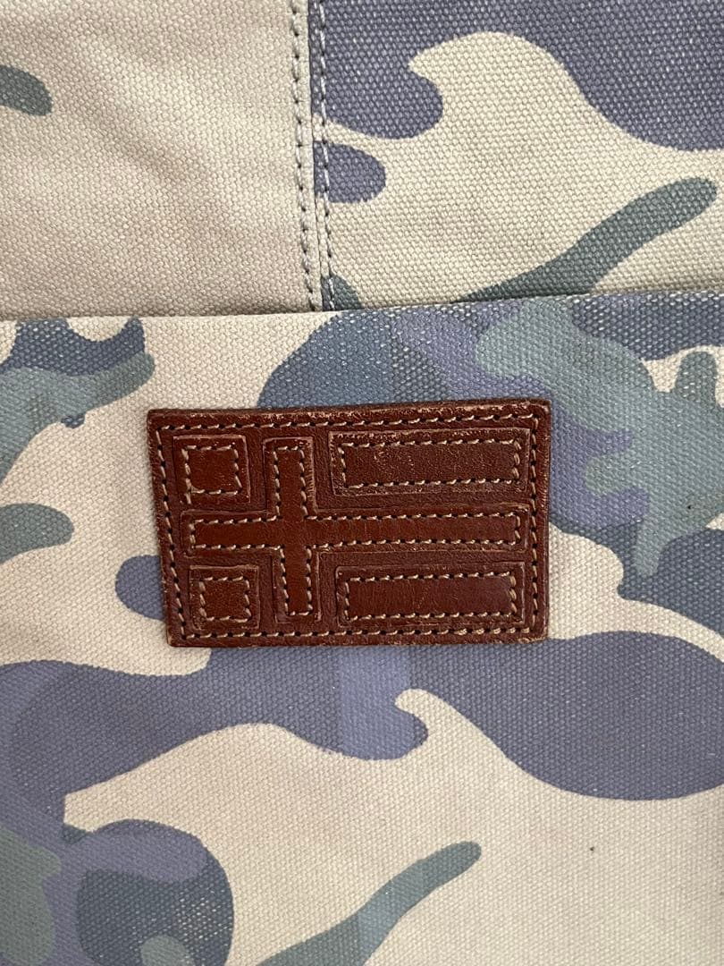 専用ページNAPAPIJRI トートバッグ　カモフラ　迷彩　ユニセックス　レザー