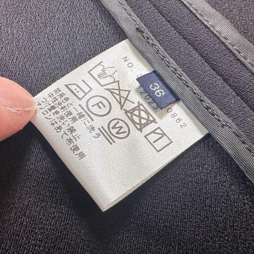 【美品】SHIPS ノーラペルセットアップ スーツ イージー素材 ブラック