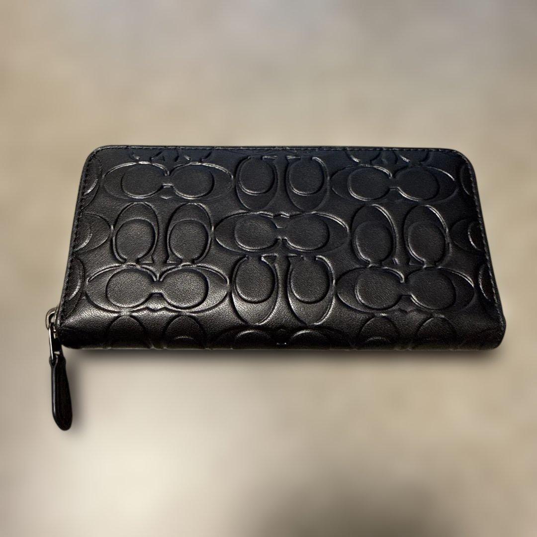 Coach ブラック エンボス 長財布