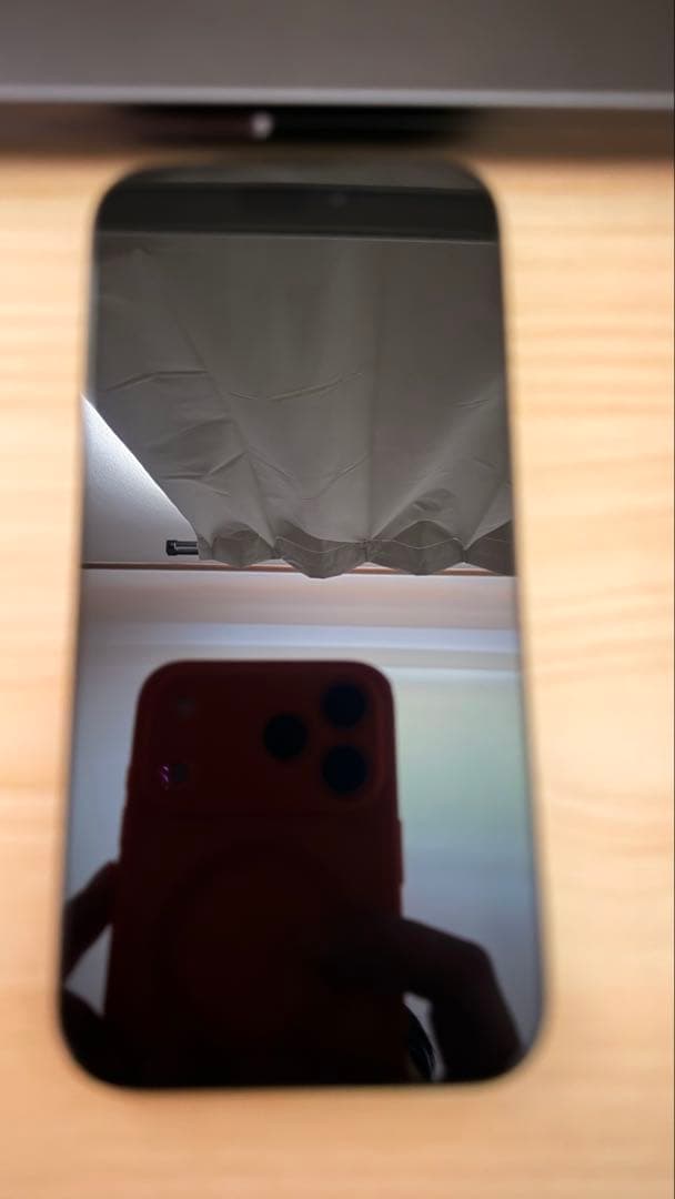 Apple iPhone 15 Pro スペースグレー 256 GB 本体ケース