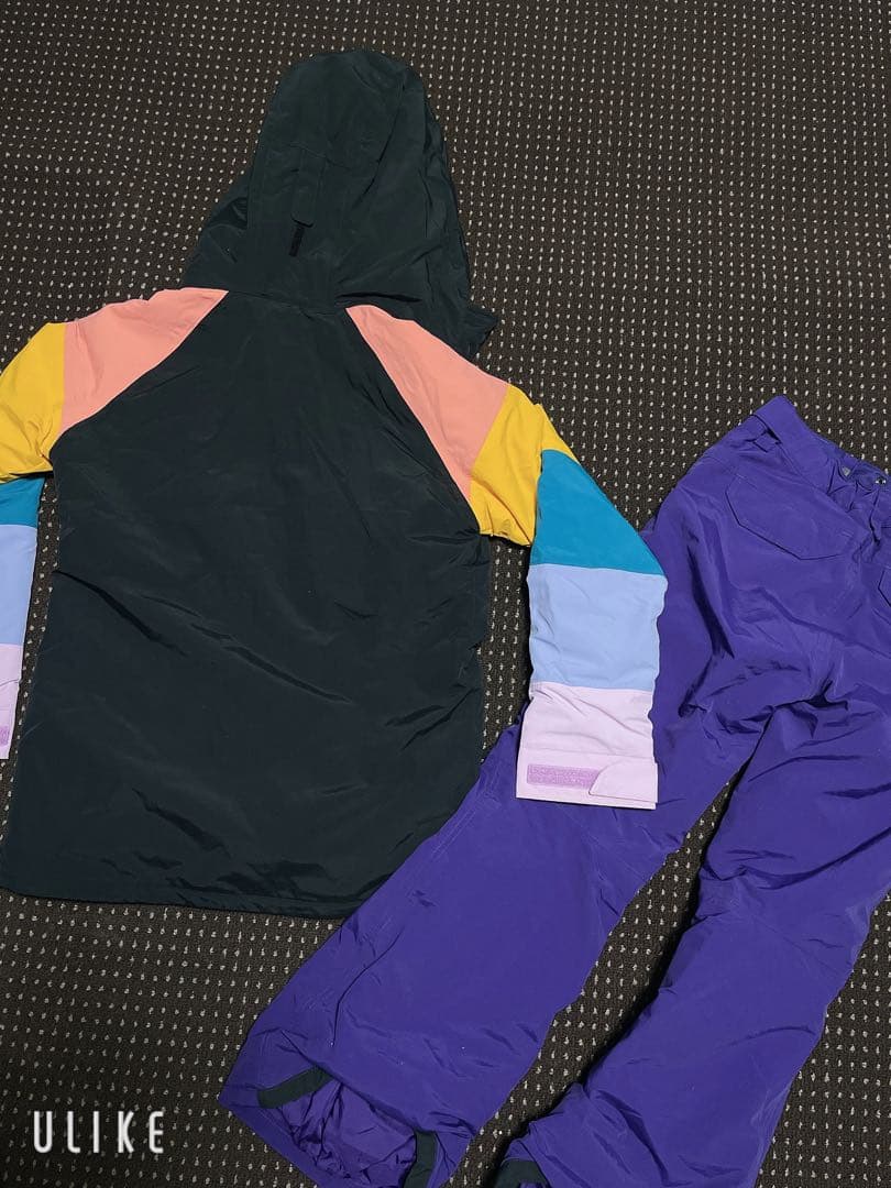 【BURTON】 スノーボードウェアー キッズ150 Lバートン　上下セット