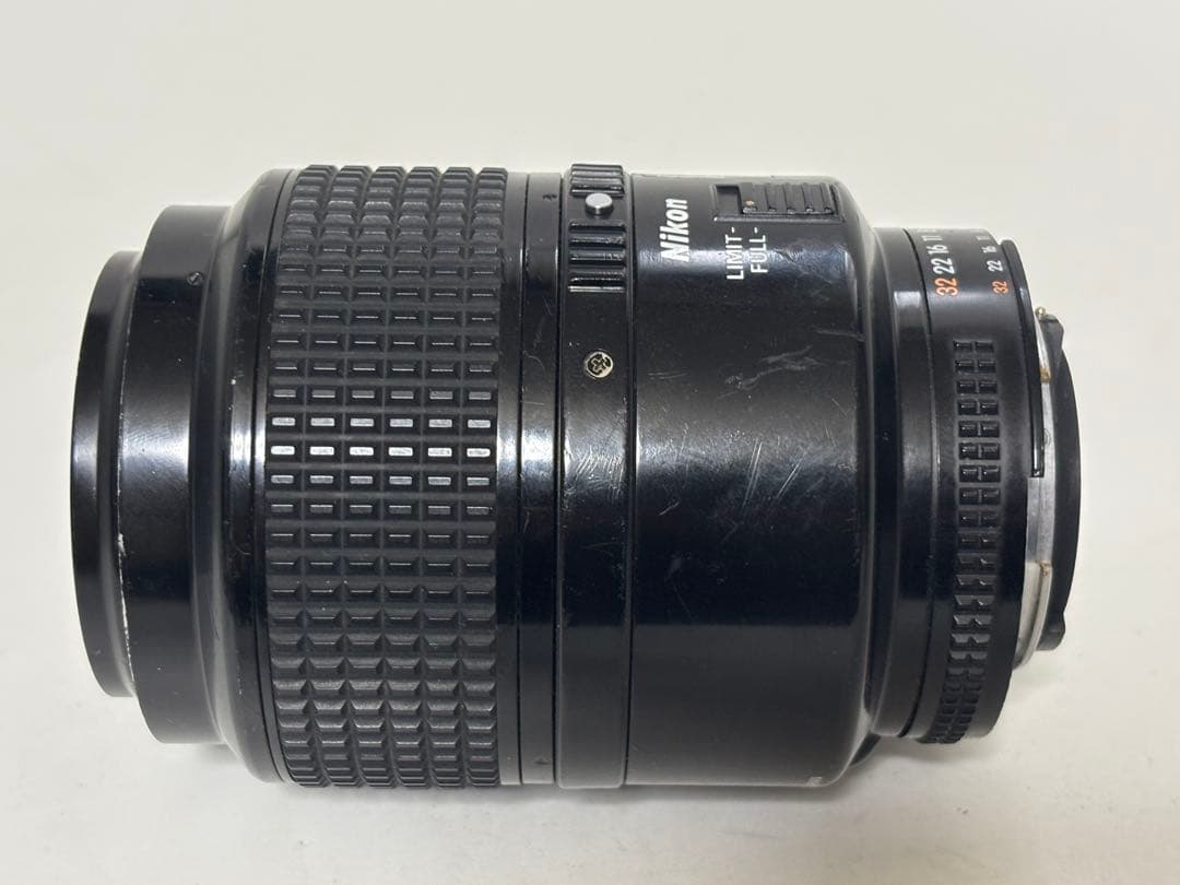 Nikon ニコン AF NIKKOR 105mm F2.8D