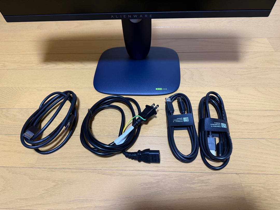 DELL Alienware ゲーミング　モニター　AW2525HM 320Hz