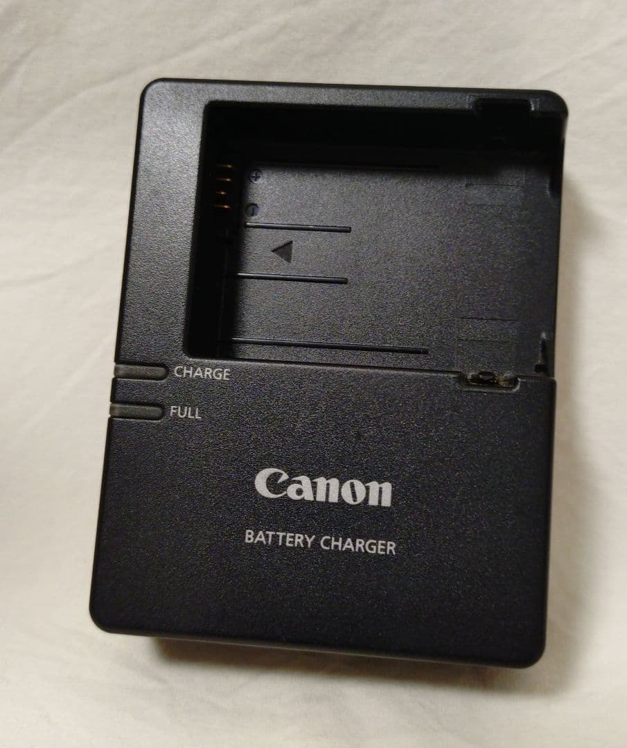 デジタルカメラ Canon EOS KissX5 + EF-S 18-55mm