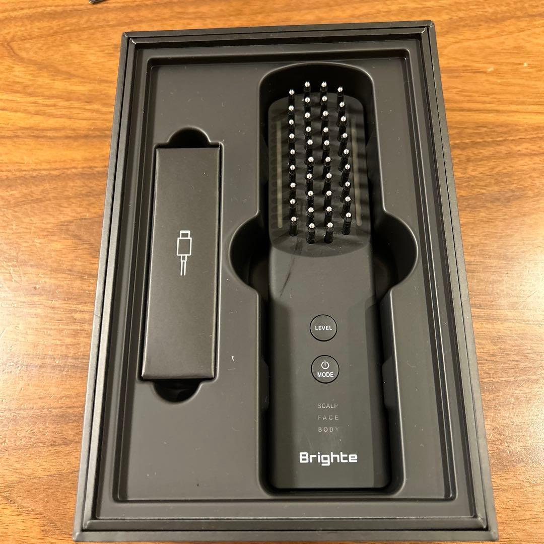 美顔器　Brighte ブライトエレキブラシ