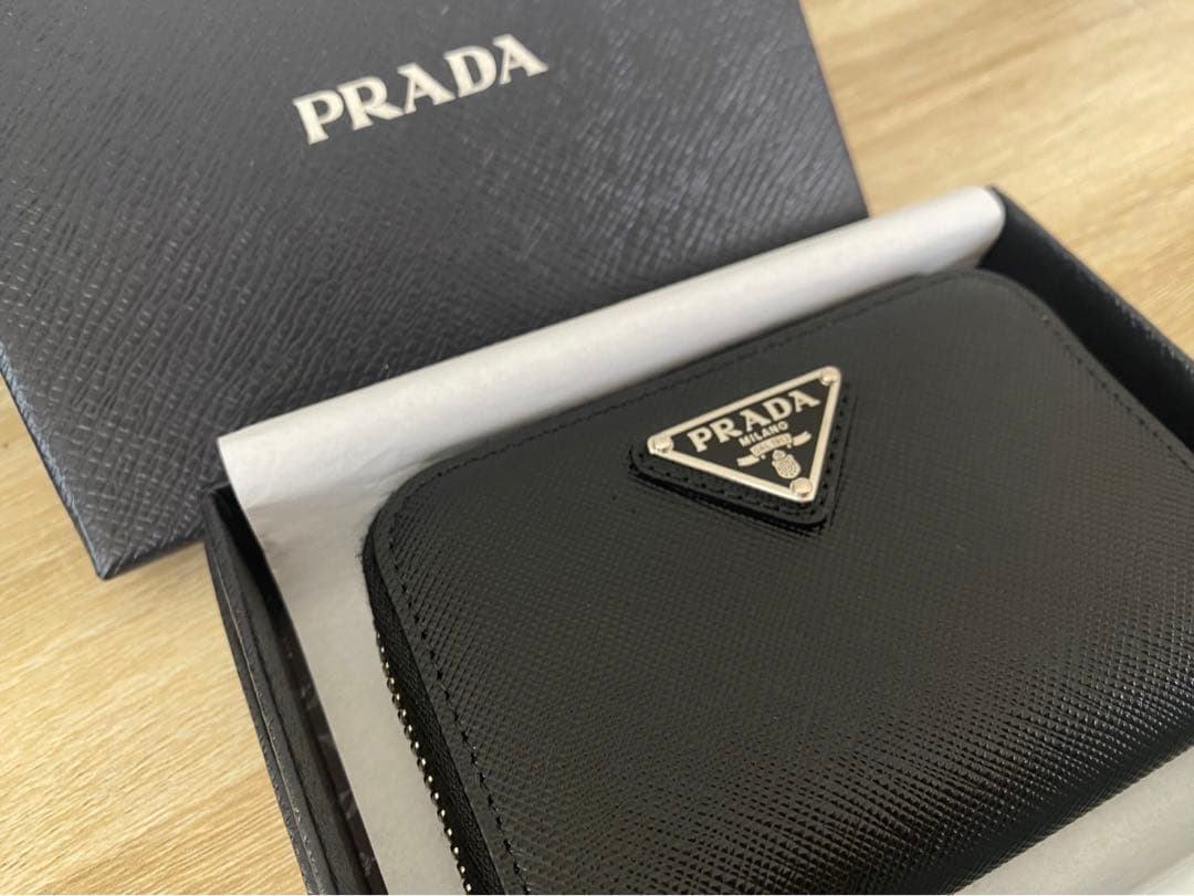 PRADA プラダ ヴィッテロダイノレザー ケース ブラック