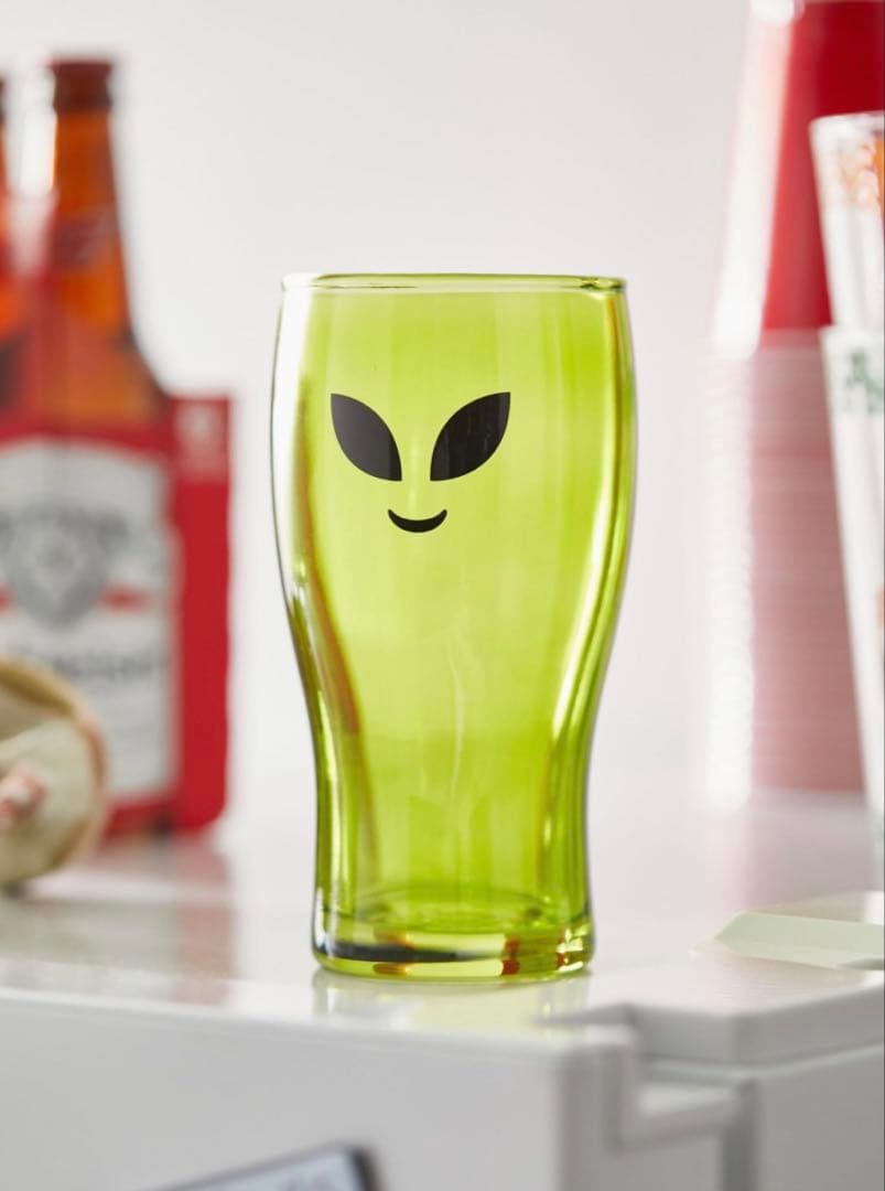 加湿器　ディフューザー　アロマ　乾燥　UFO UrbanOutfitters