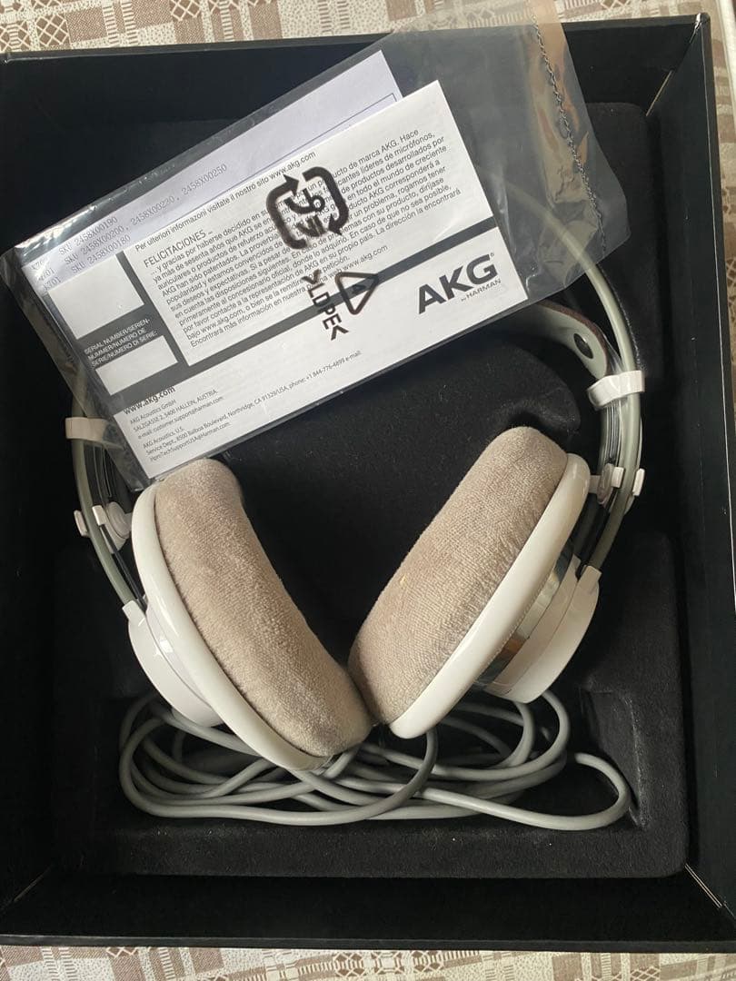 AKG k701 未使用
