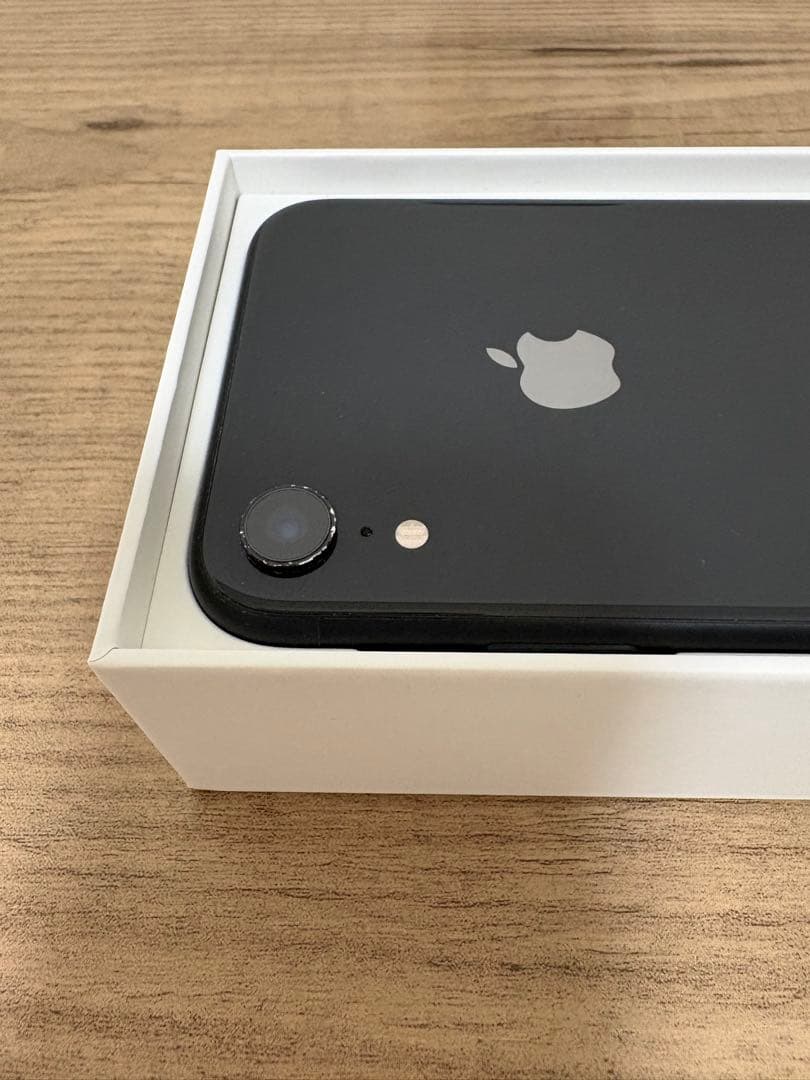 Apple iPhone XR 64GB 〔2025.7 バッテリー交換済み〕