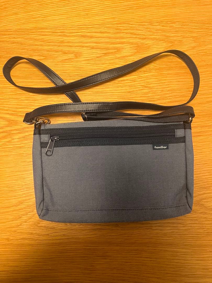 ファミリア　ショルダー　バッグ