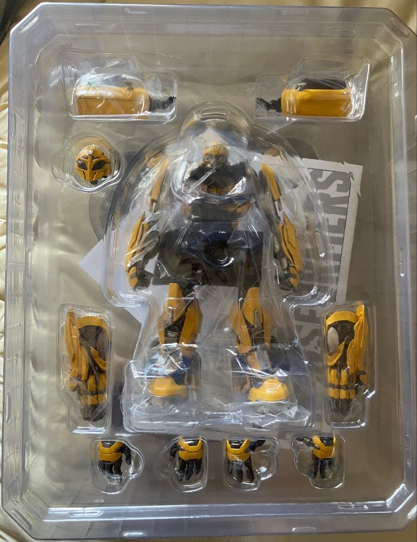A*g様 DLX Bumblebee DLX バンブルビー アクションフィギュア