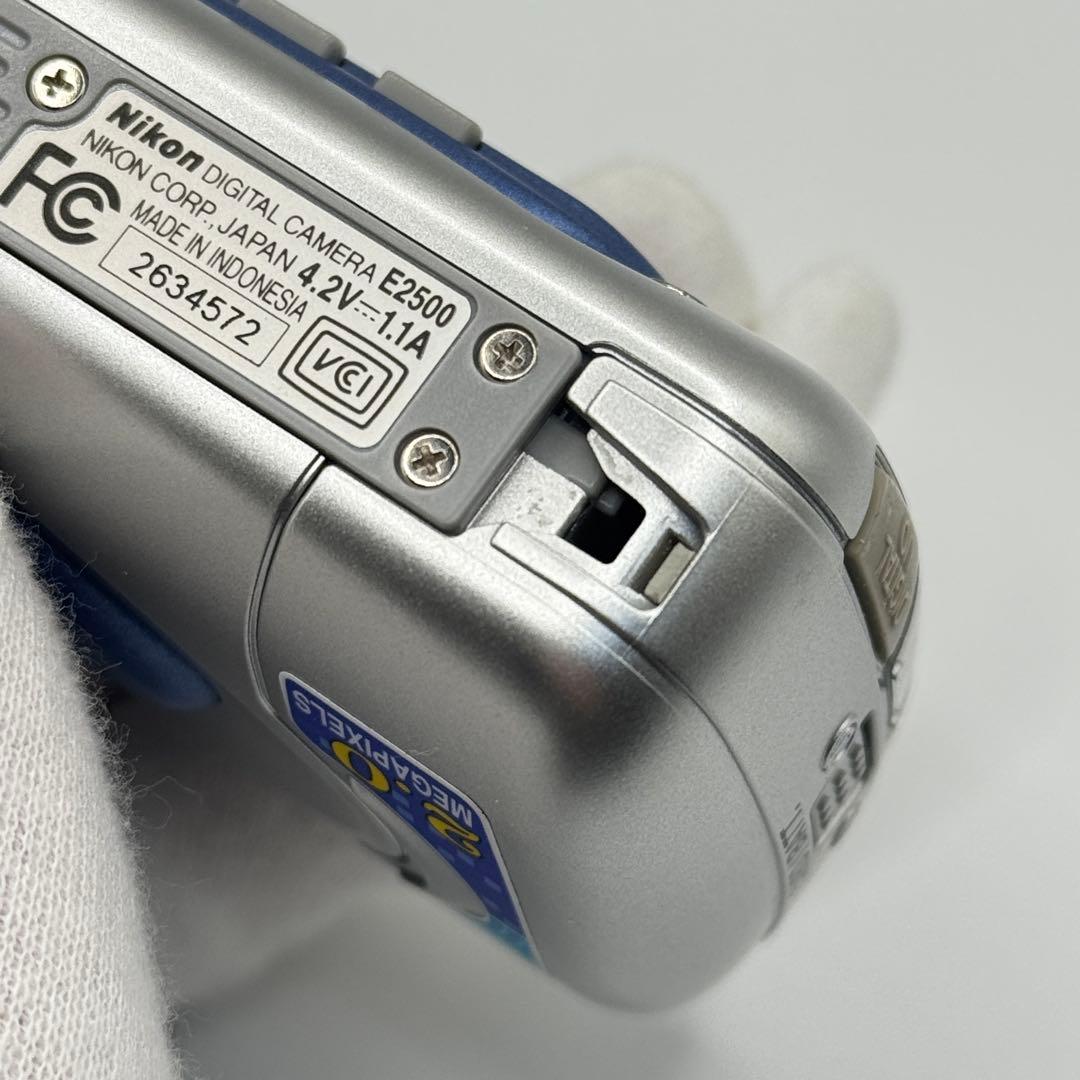 【美品】NIKON COOLPIX 2500 コンデジ クールピクス 箱付