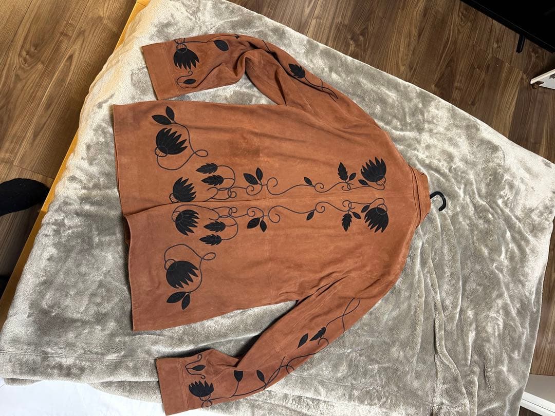 baziszt レザー　刺繍　ジャケット