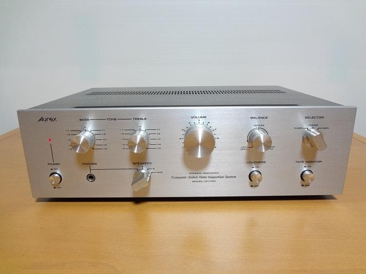 完動品Aurex SB-220 プリメインアンプ 1976年 全体的に綺麗です