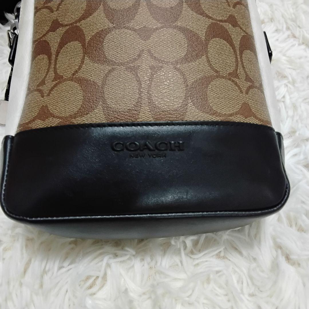 美品　コーチ　ボディバッグ　ウエストポーチ　斜め掛け　メンズ　総柄　クロスボディ