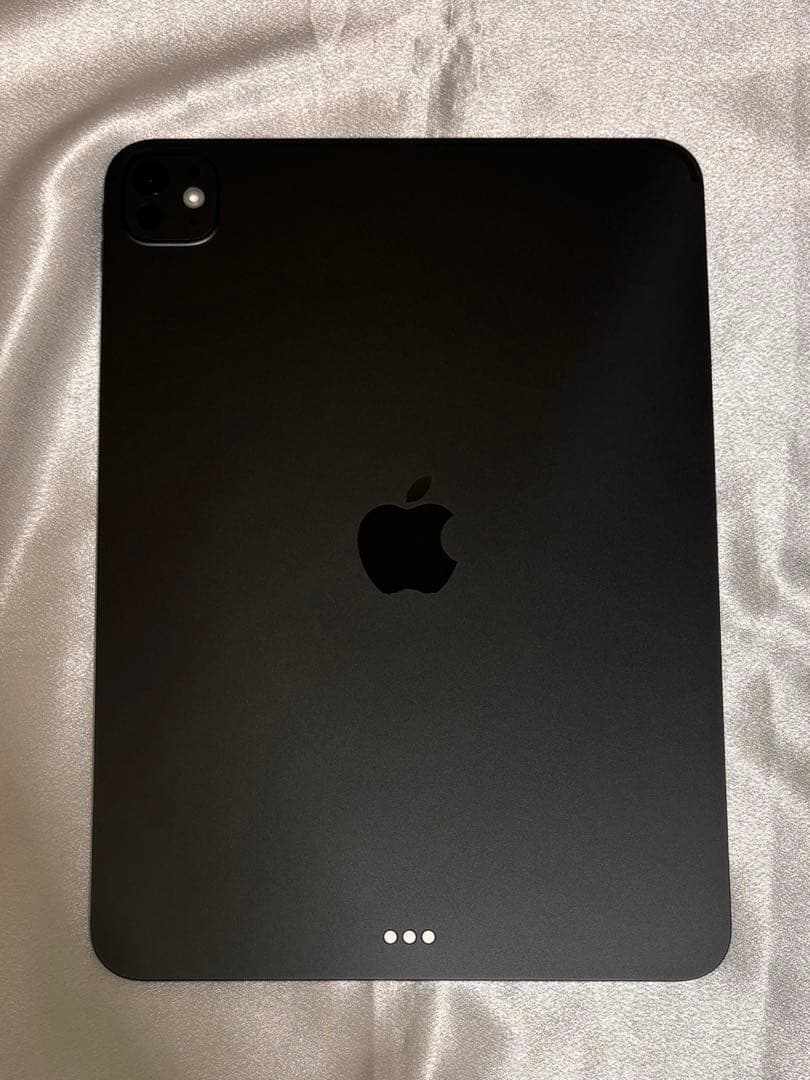 s*9様 【300円スタート】M5 iPad Pro 11インチ 256GB W