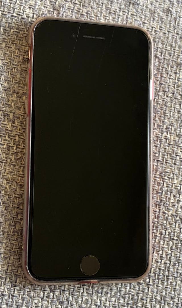 Apple iPhone SE (レッド)