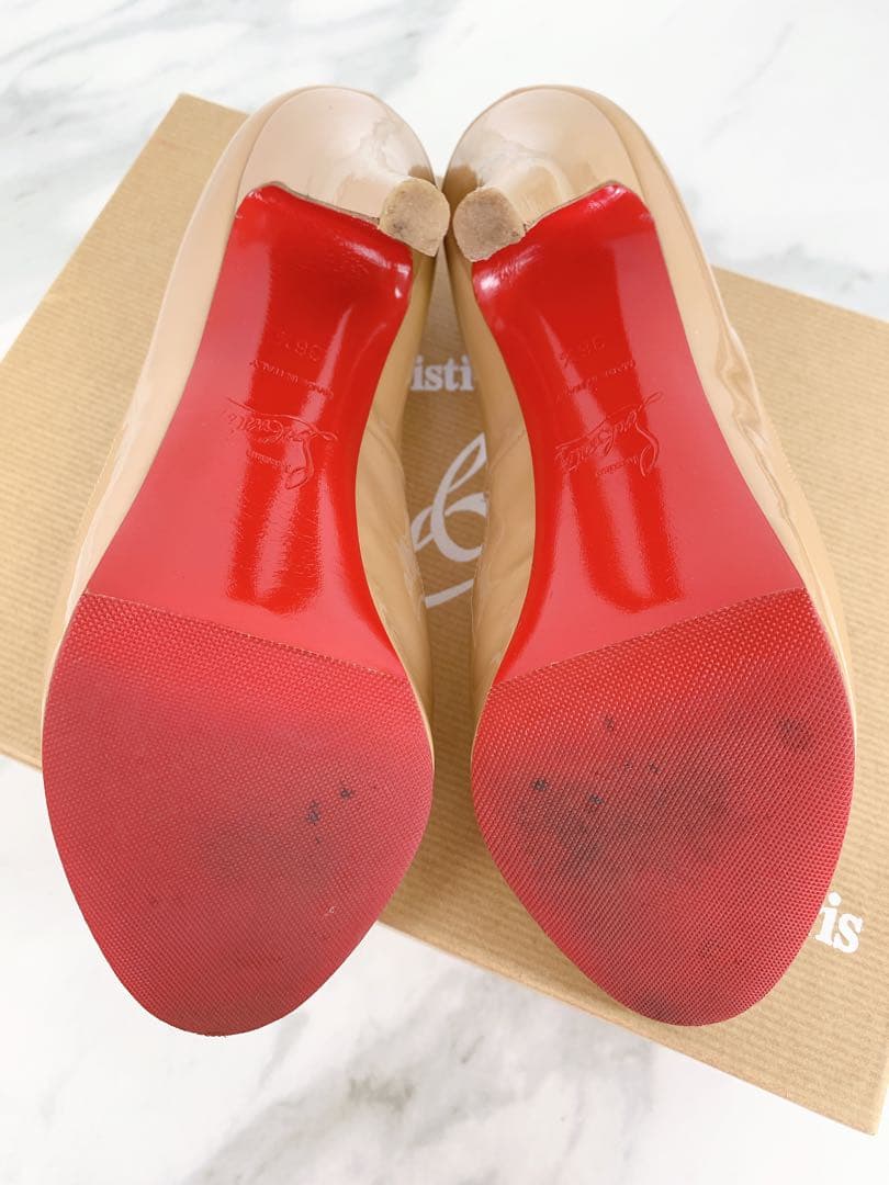 ＊Christian Louboutin オープントゥ ハイヒール　ベージュ