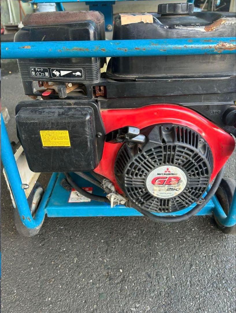 KL2★強い★ツルミ鶴見製作所エンジン式高圧洗浄機　多水量型　HPJ-680ES