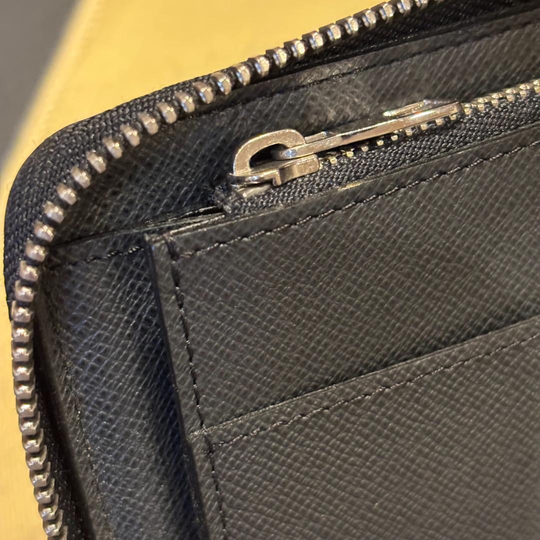 ルイヴィトン（LOUIS VUITTON）、長財布、タイガ、　ジッピー、新品同様