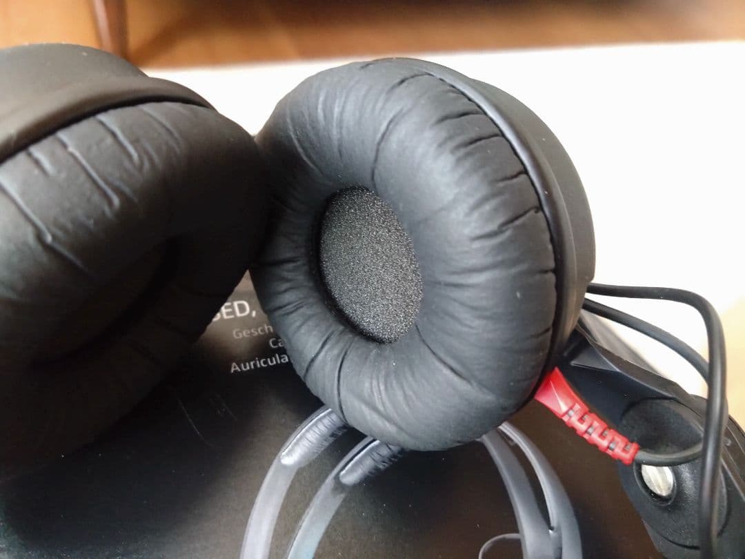 ヘッドホン Sennheiser HD 25