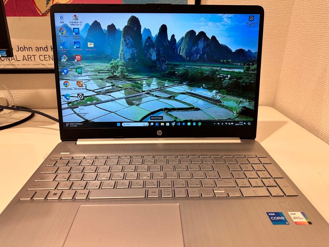 HP ノートPC Laptop 15s-fq2xxx