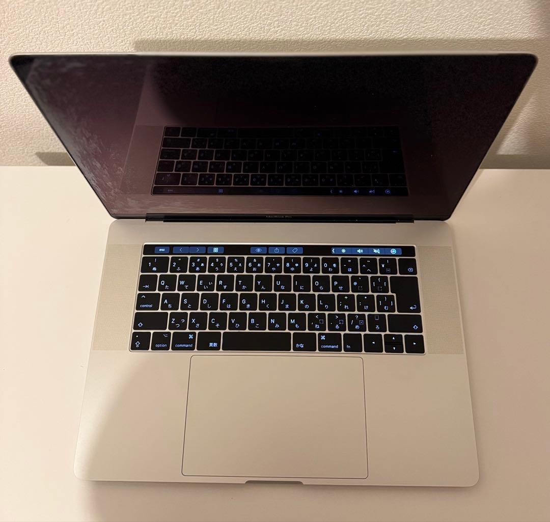 Macbook Pro 2017 15インチ 今年最新mac os