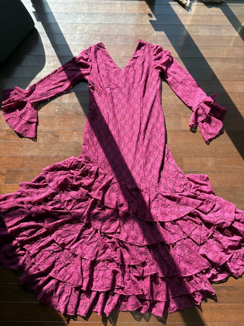 フラメンコドレス 紫 フリル付き