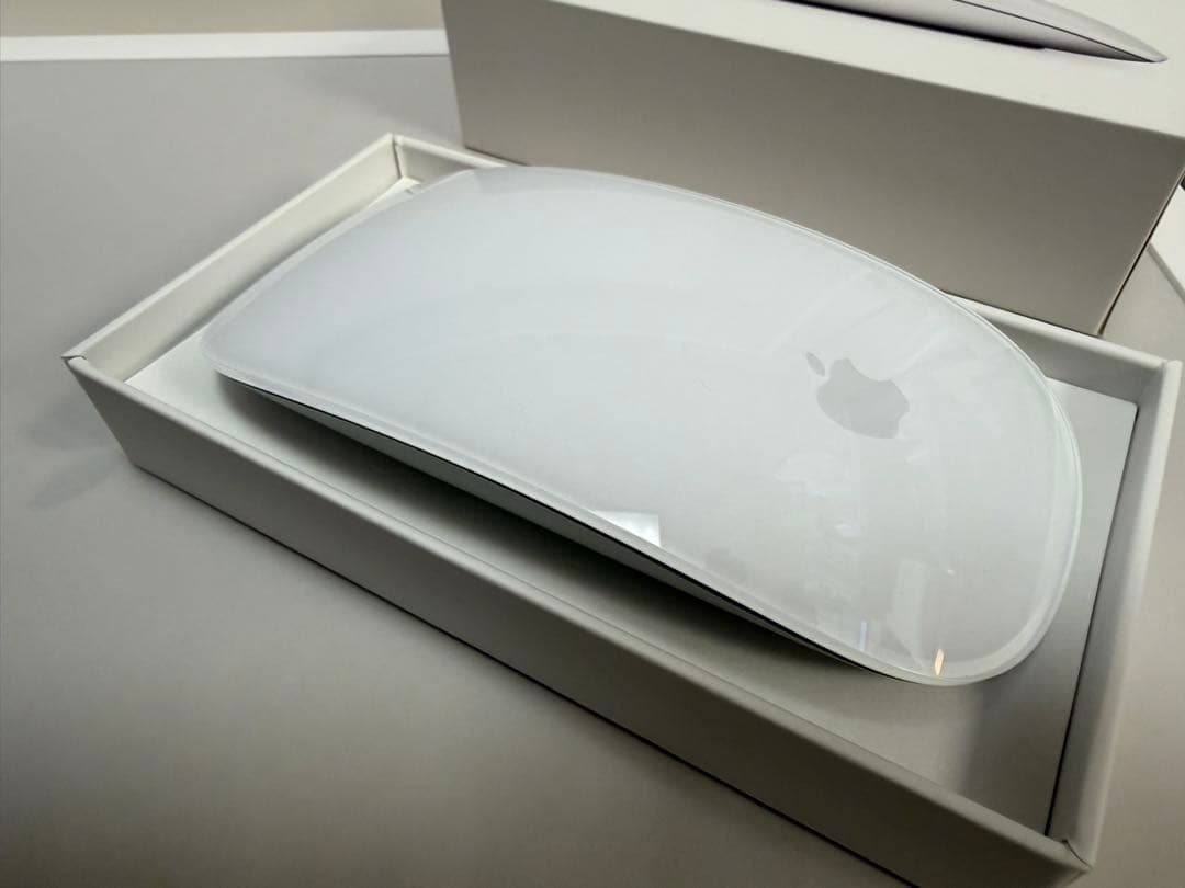 MacBook Air 15インチ M2 8GB 512GB マジックマウス付き