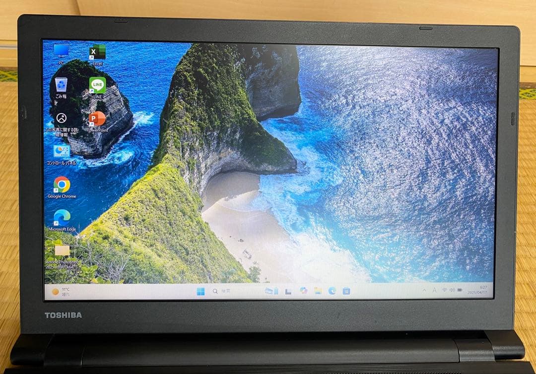 東芝 i3 第6世代 8GB SSD250GB Win11 Ofice2021