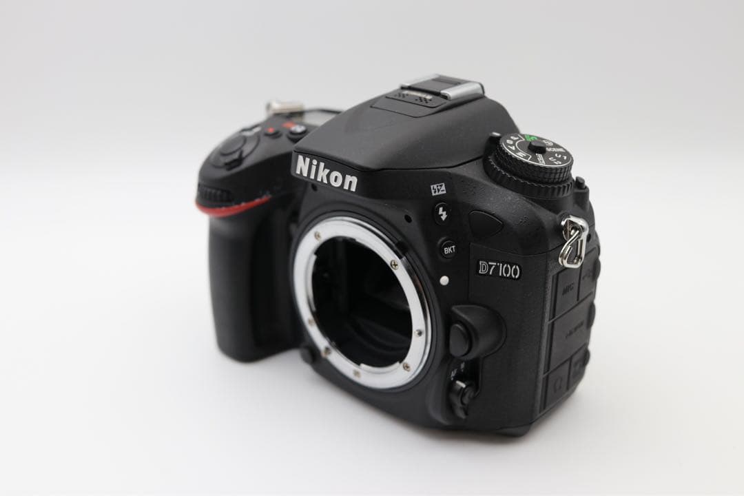 【NIKON】D7100 + AF-S 18-105mm F3.5-5.6 G