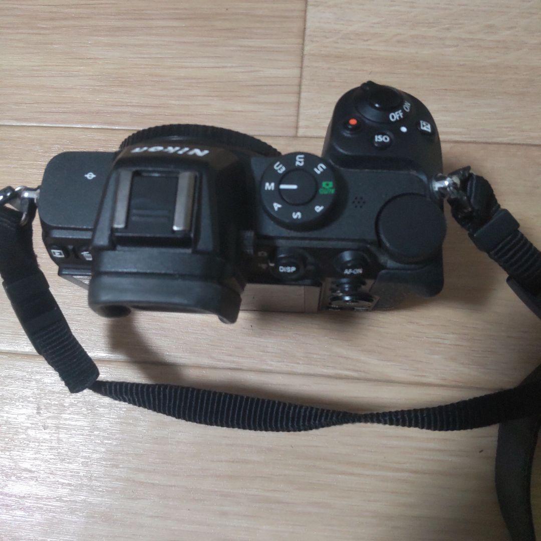 Nikon　フルサイズミラーレスカメラ　Z5